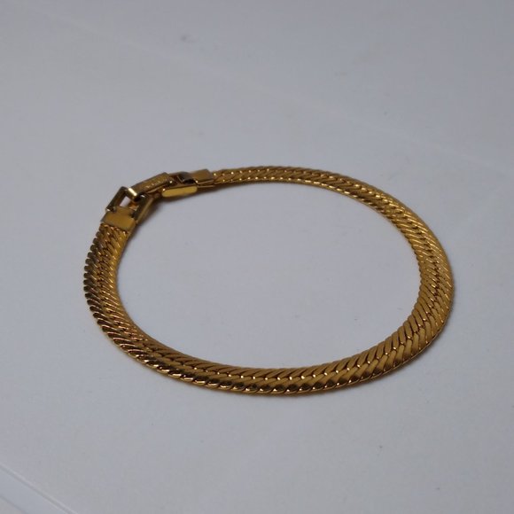 Vintage Metal Napier Bracelet - Picture 9 of 15